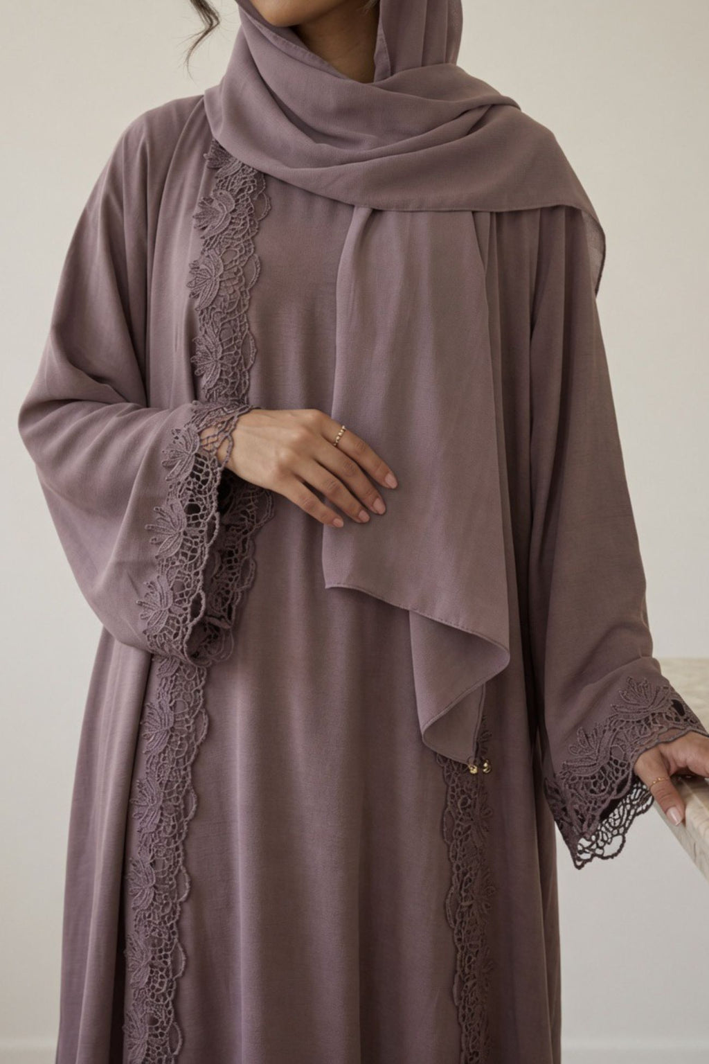ABAYA LACE
