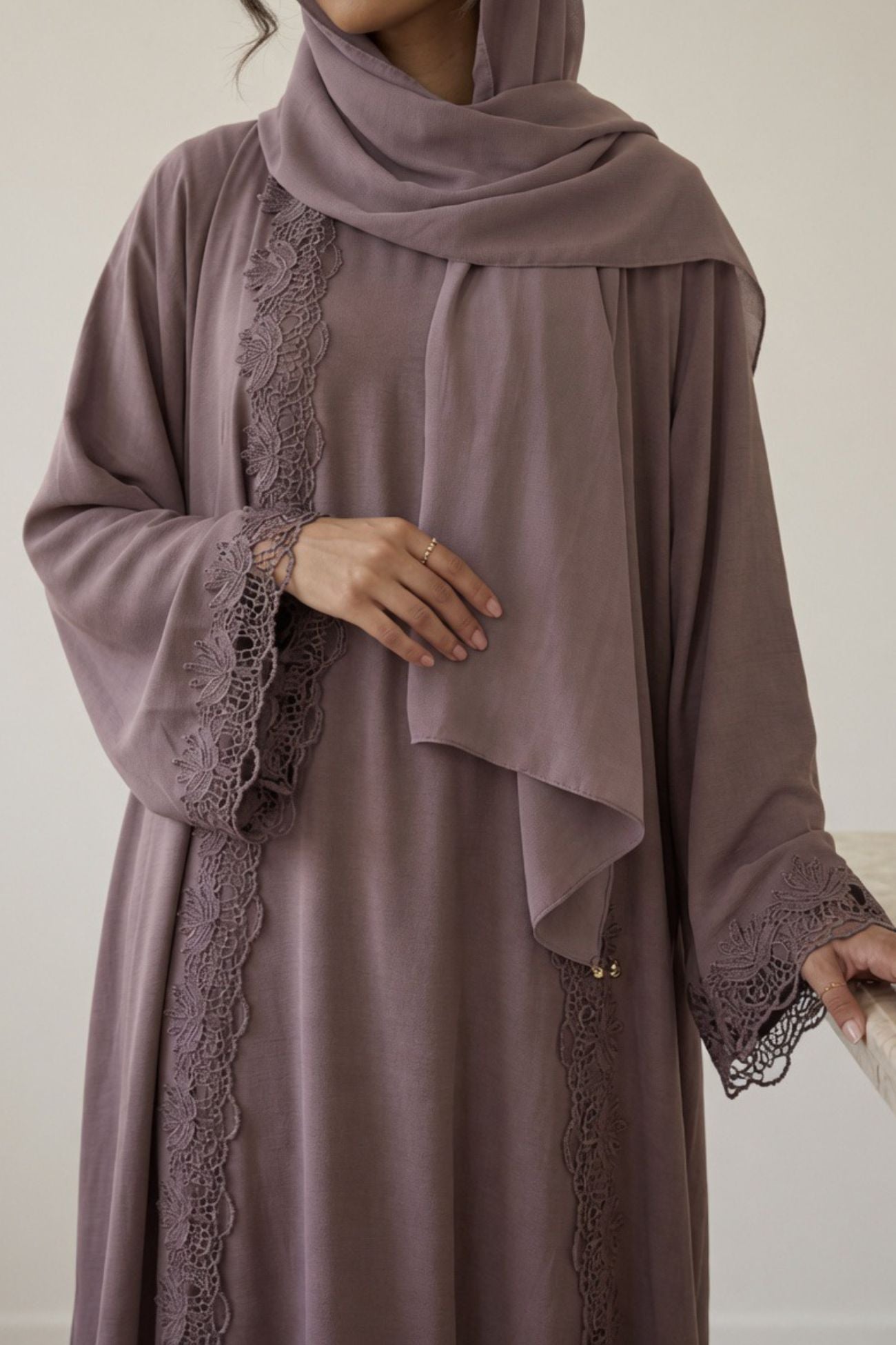 ABAYA LACE